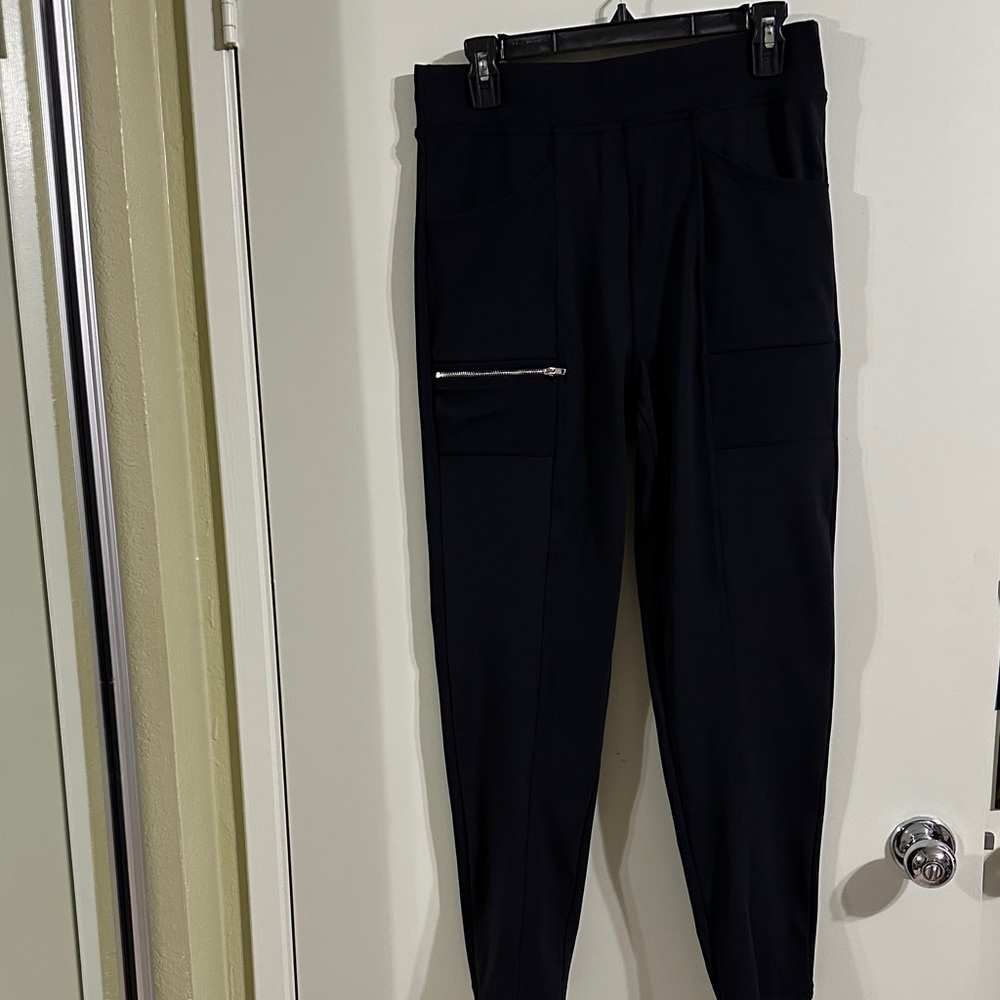 HALARA Black Women's Joggers with Zipper Detail
